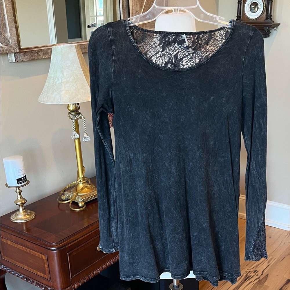 Basil Loves Lola Charcoal Flowy Long Sleeve Lace Back